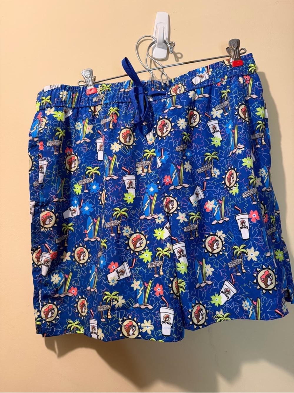 Buc-ee’s men’s swim trunks size large